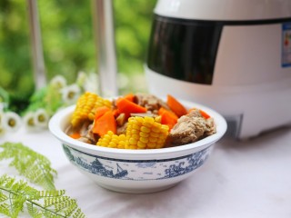 Ladle the soup into a bowl.